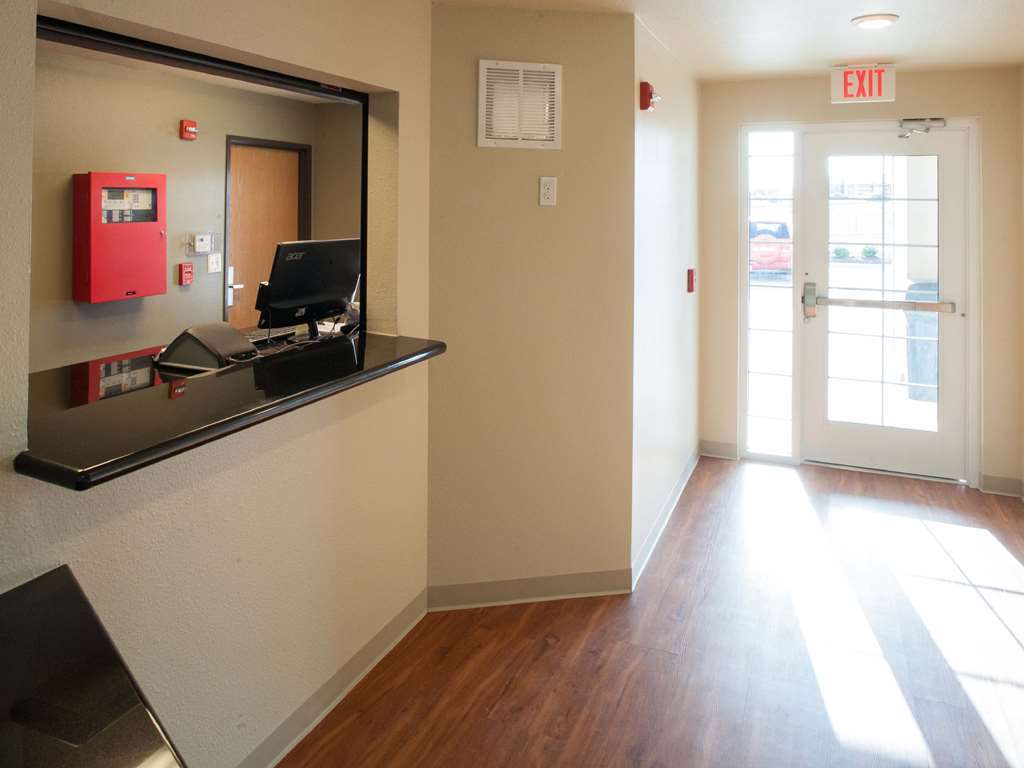 Woodspring Suites Ankeny Des Moines Interior photo