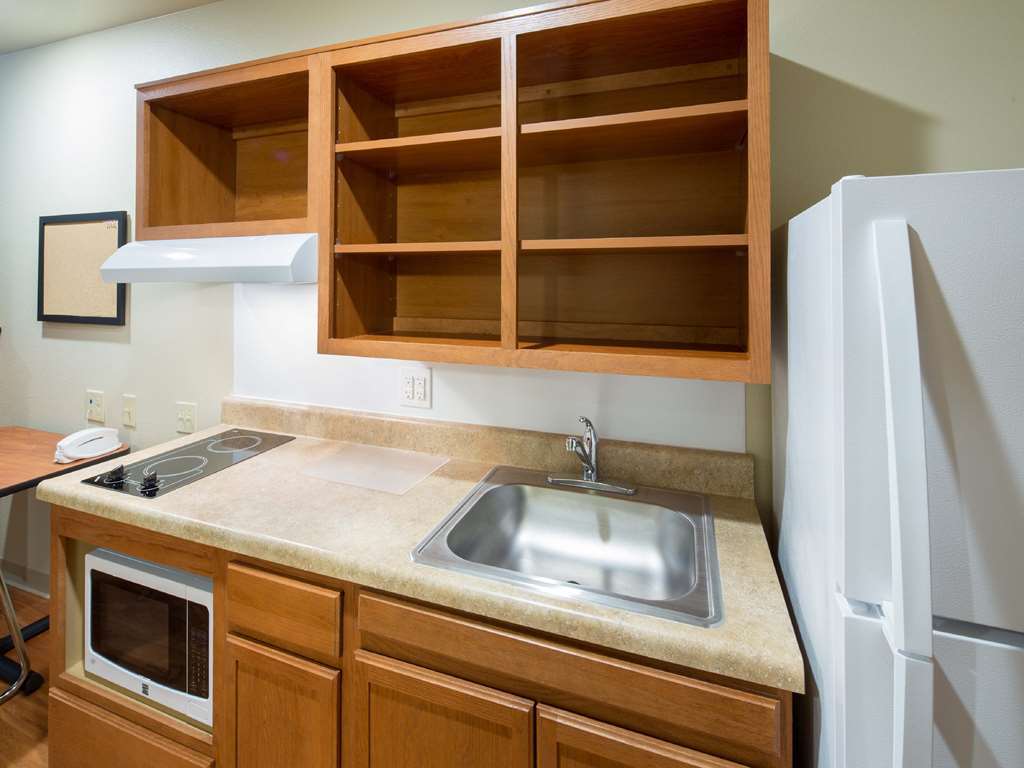Woodspring Suites Ankeny Des Moines Room photo
